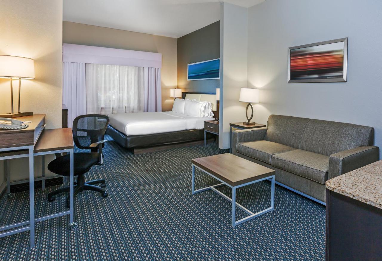 Hotel Express & - By Ihg Pharr