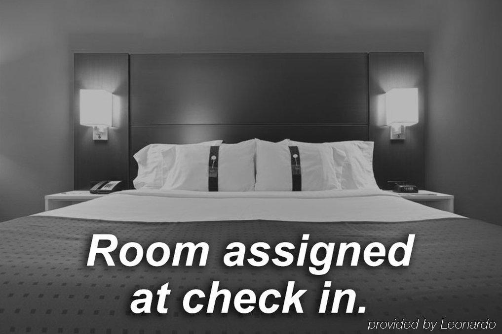 Hotel Express & - By Ihg 2*
