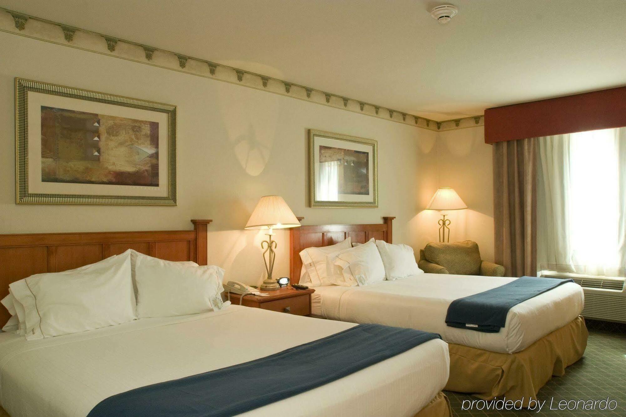 Express & - By Ihg Pharr