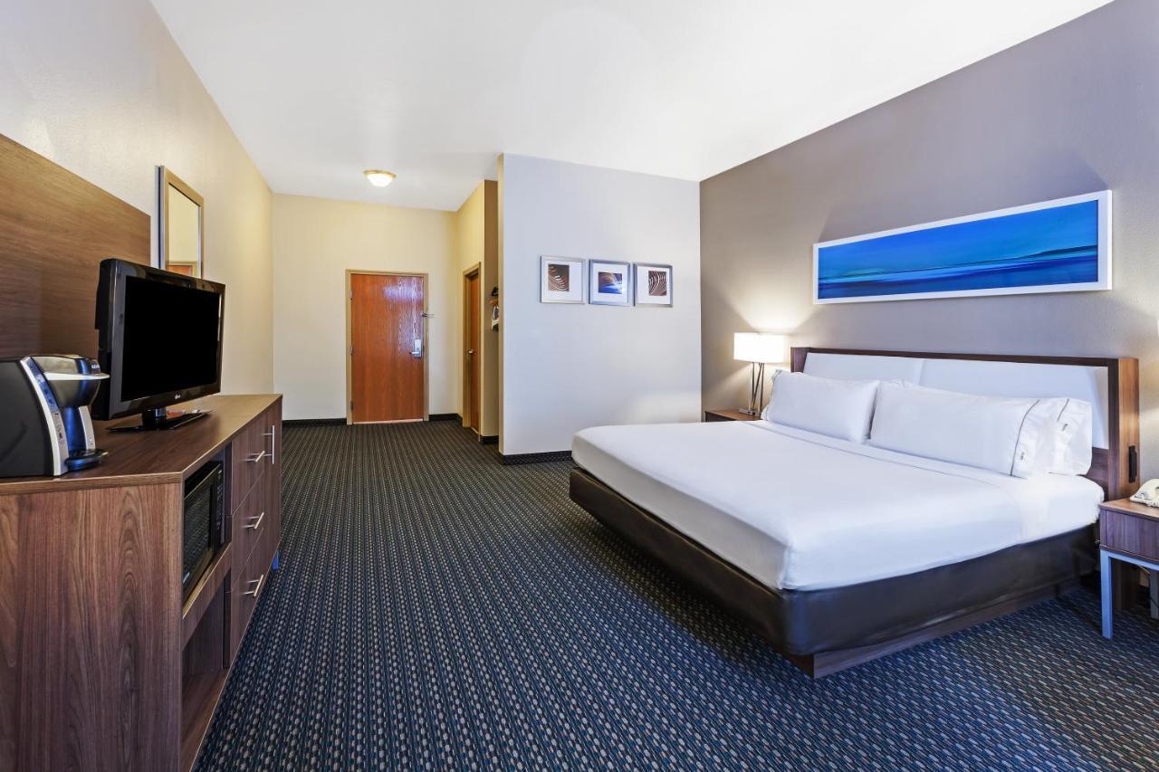 Hotel Express & - By Ihg 2*